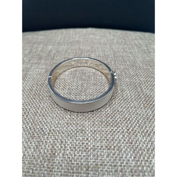 Stella and Dot Lindsay White and Gold-Tone Metal Hinged Bracelet - Picture 3 of 7